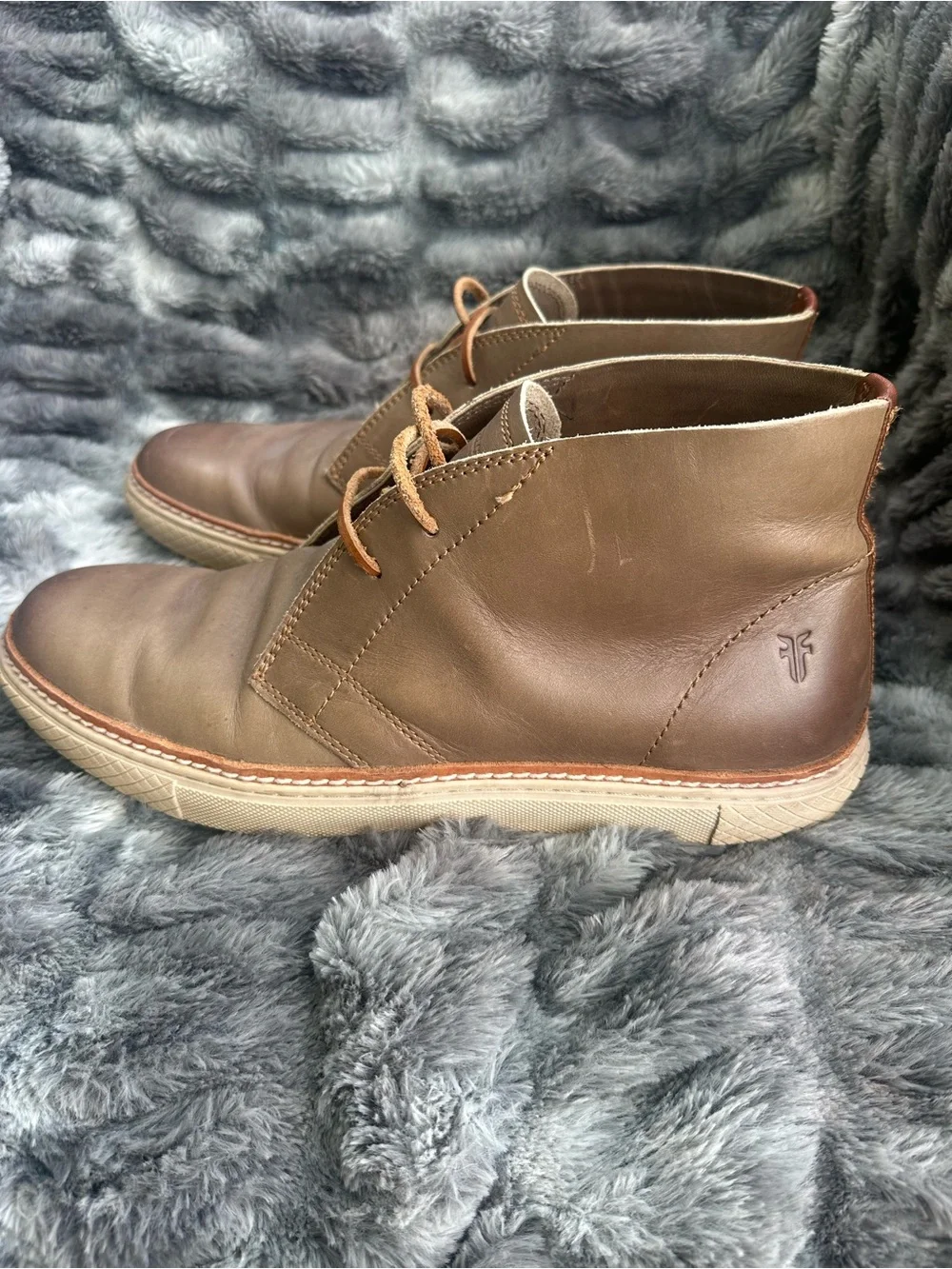 Frye classic chukka